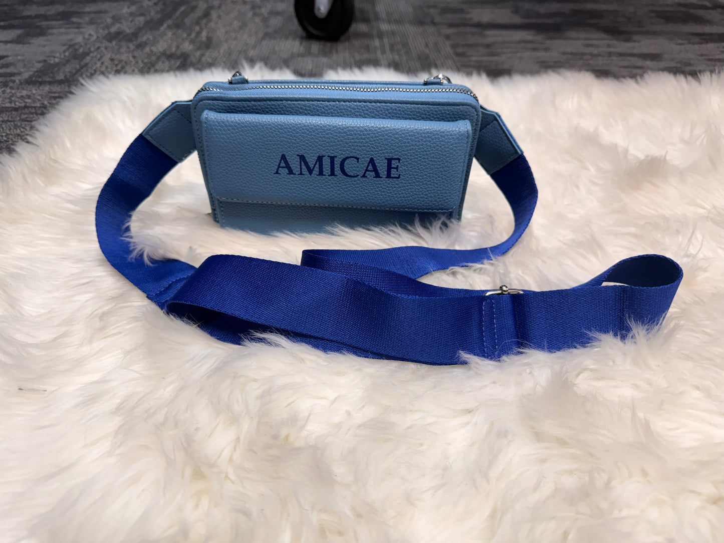 Zeta AMICAE (multi compartment) Crossbody Wallet