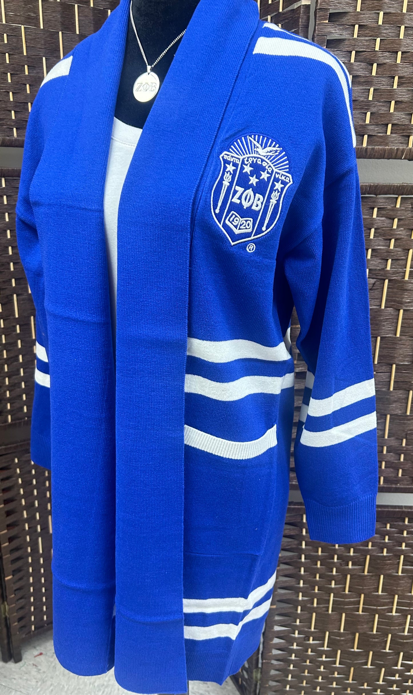 Striped Finer Woman Cardigan