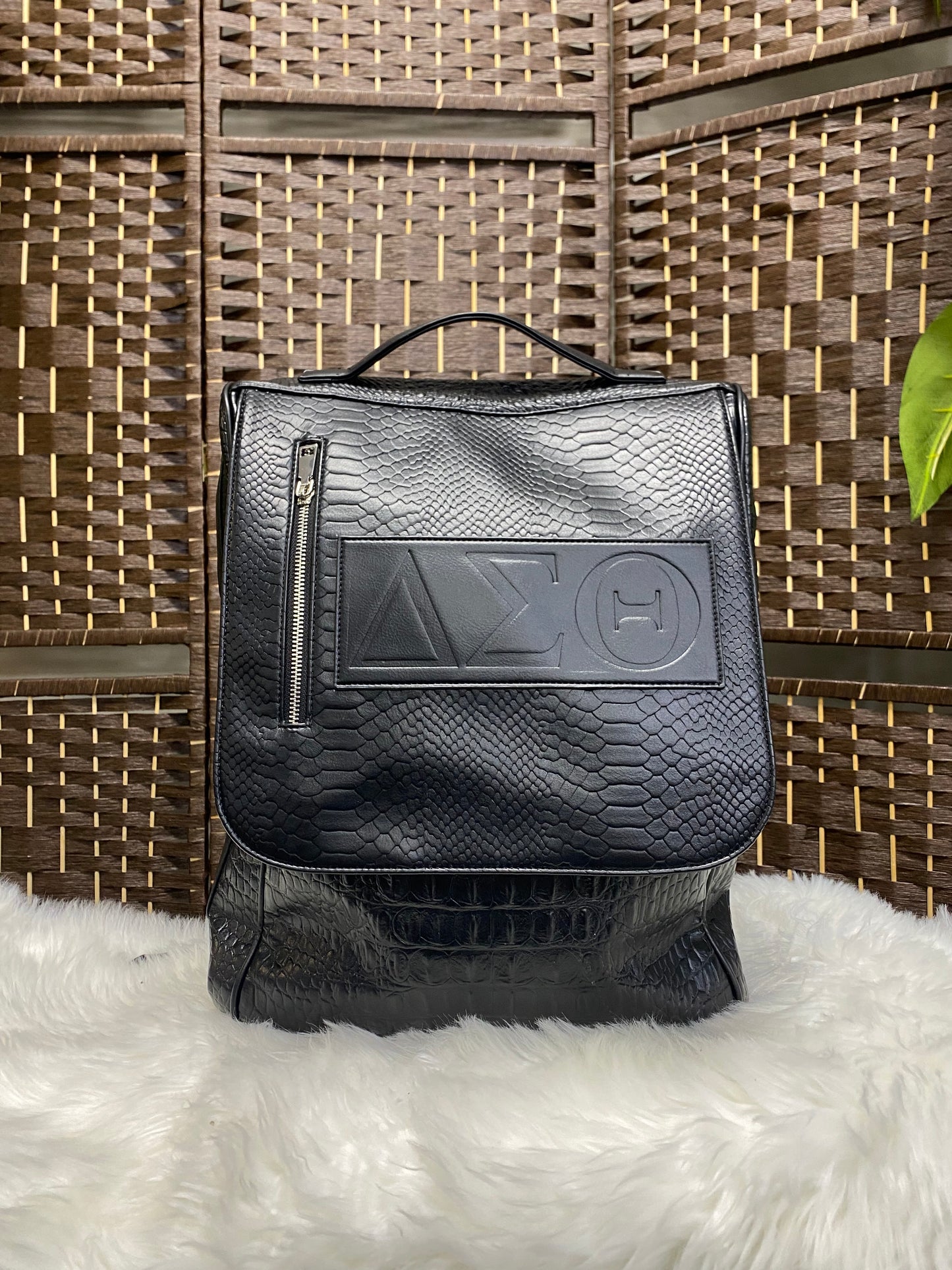 Deluxe Delta Travel Set - with WHEELS