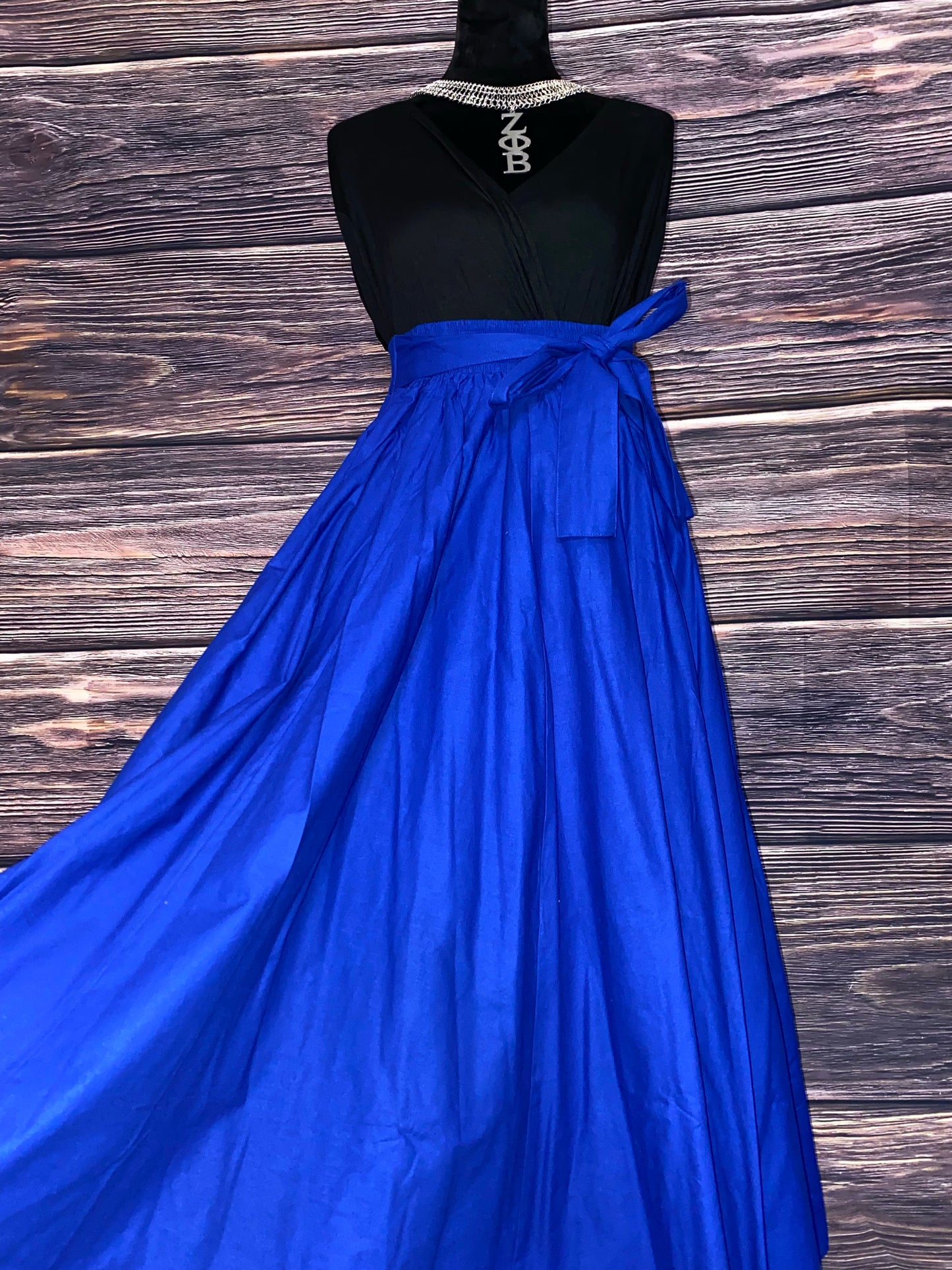 ROYAL affair Maxi Skirt