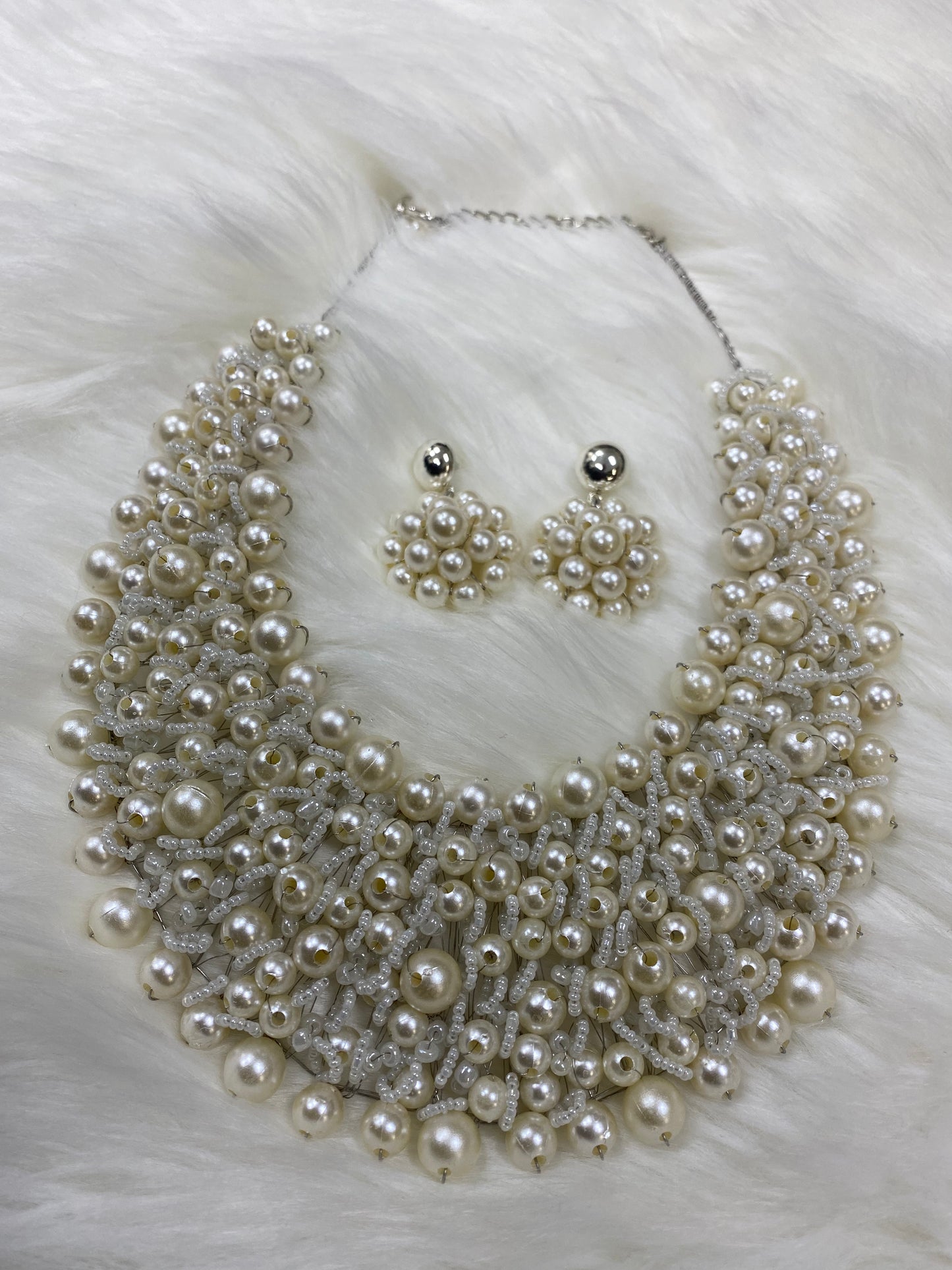 Beaded Pearl Necklace Set