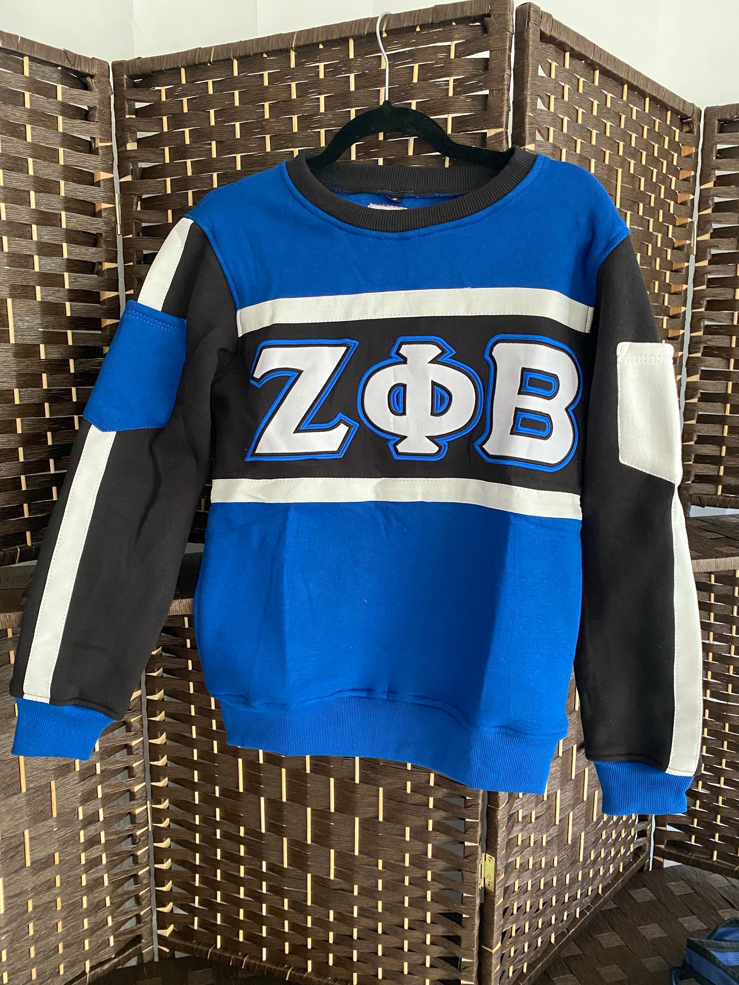 Zeta Phi Beta -pocketed sweatshirt