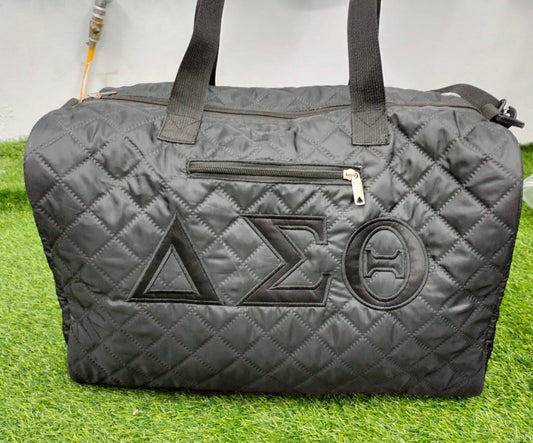 Delta quilted bag