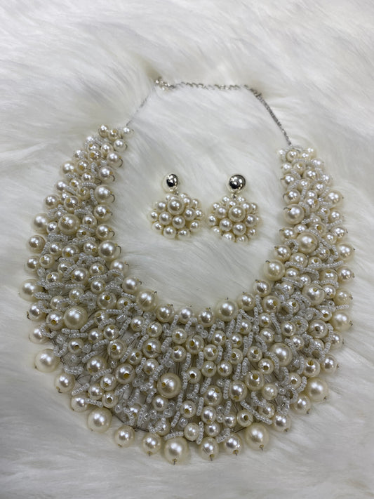 Beaded Pearl Necklace Set